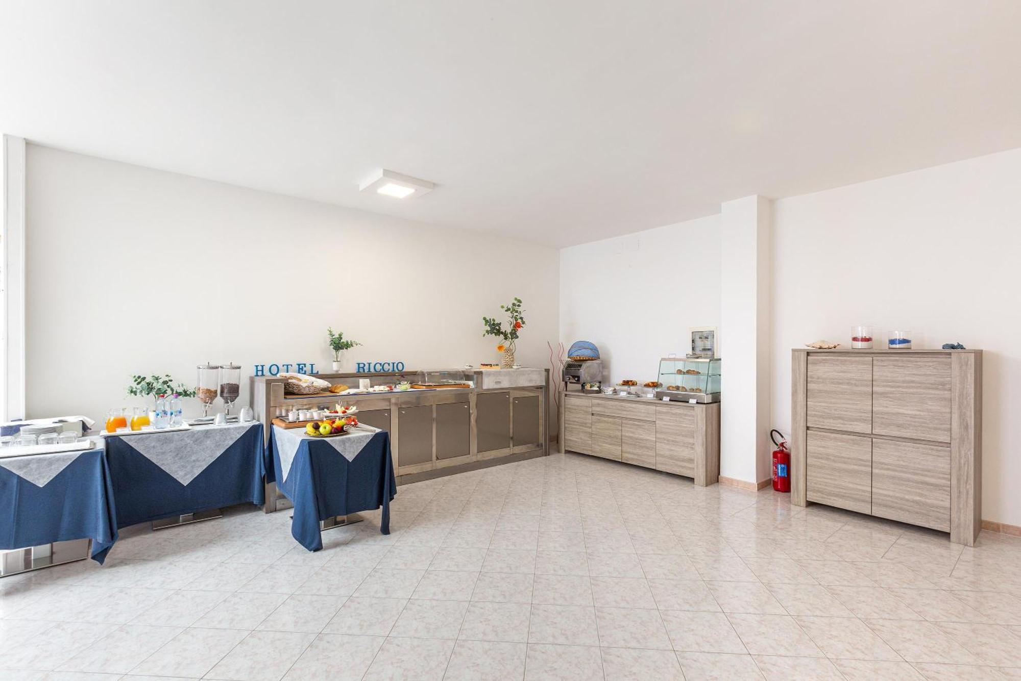 Hotel Il Riccio بورتو سيساريو المظهر الخارجي الصورة