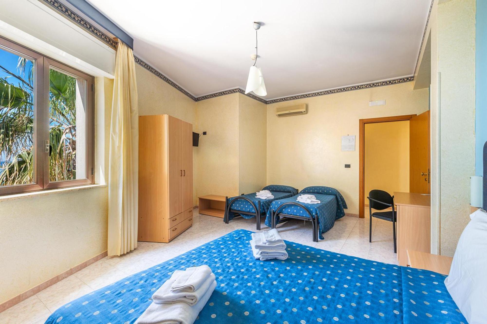 Hotel Il Riccio بورتو سيساريو المظهر الخارجي الصورة